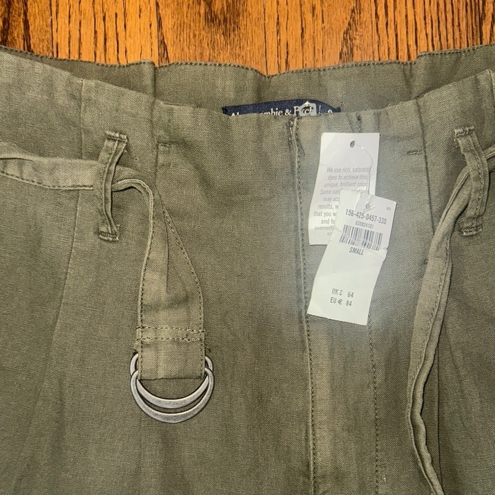 Abercrombie & Fitch Green Straight Leg High-Waisted Pants with Belt Size Small S - Picture 3 of 6